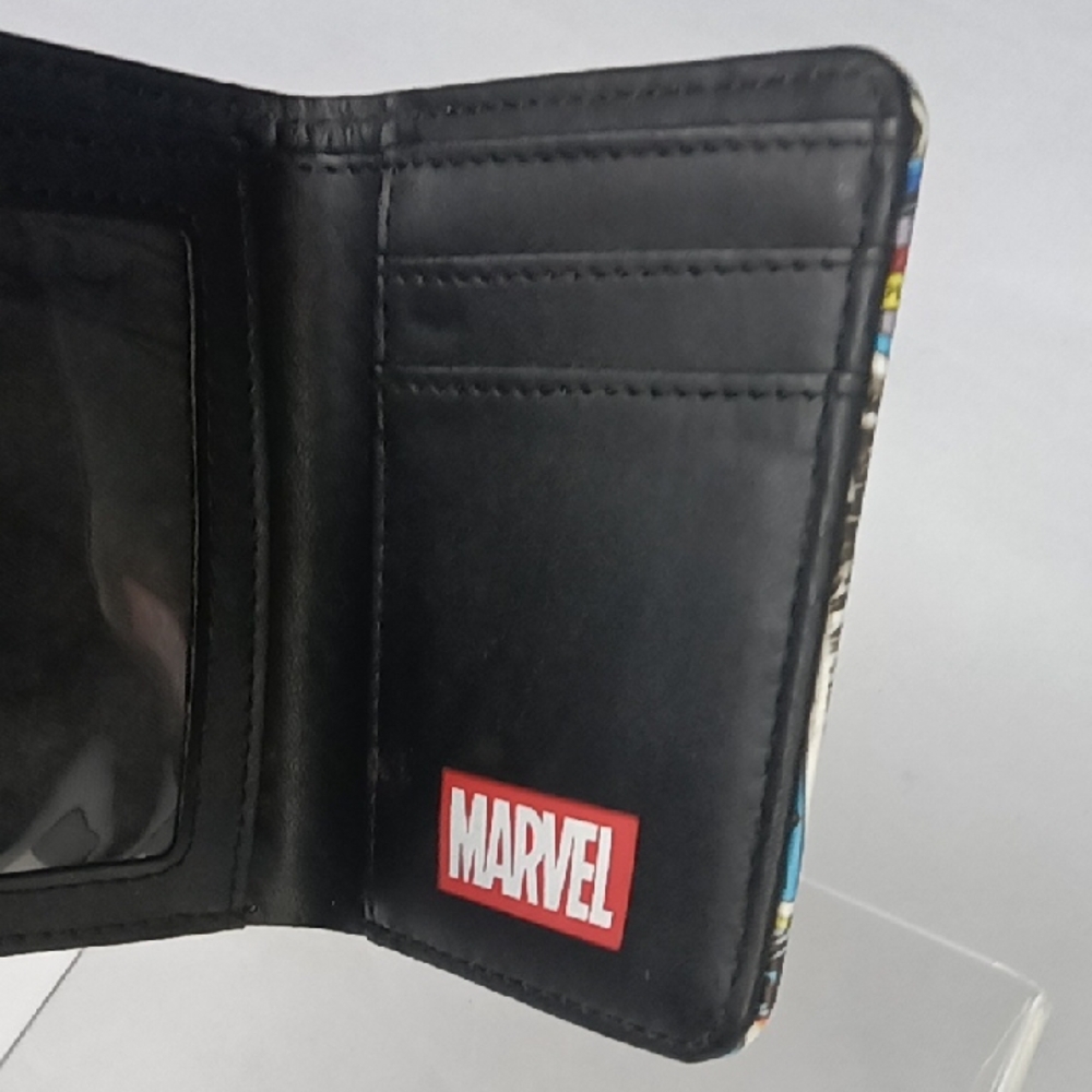 Marvel Trifold Wallet. - Picture 8 of 13